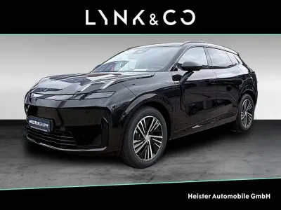 Neu Lynk & Co 08 349 PS (256 kW) 2026 Schwarz SUV