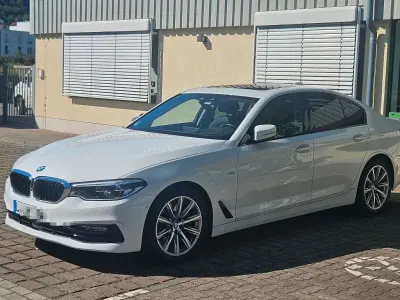 Gebraucht BMW 530 Sport Line 252 PS (185 kW) 2016 Weiß Limousine