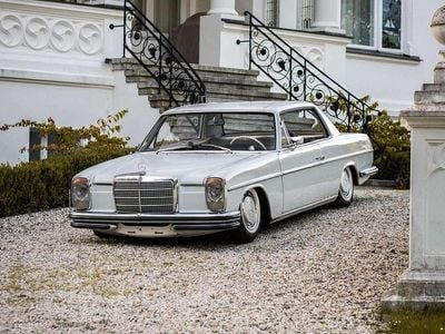 Second-hand Mercedes W114 131 CP (96 kW) 1973 Alb Coupe