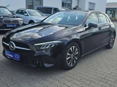 Gebraucht Mercedes A180 116 PS (85 kW) 2025 Nachtschwarz  unilack Kleinwagen