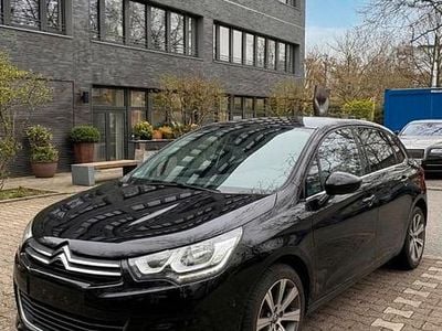 Gebraucht Citroën C4 130 PS (95 kW) 2016 Schwarz Limousine