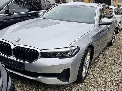 Gebraucht BMW 530 286 PS (210 kW) 2021 Glaciersilber metallic Kombi