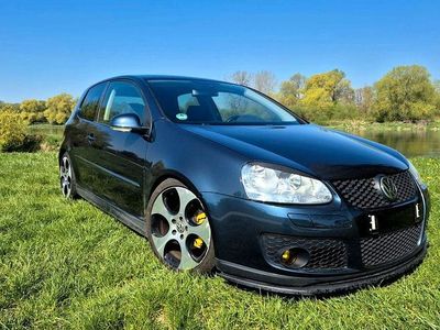 Usata VW Golf V United 122 CV (89 kW) 2007 Viola Berlina