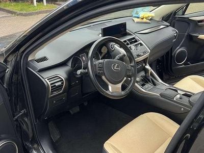 Gebraucht Lexus NX300h E-FOUR 197 PS (144 kW) 2021 Schwarz SUV