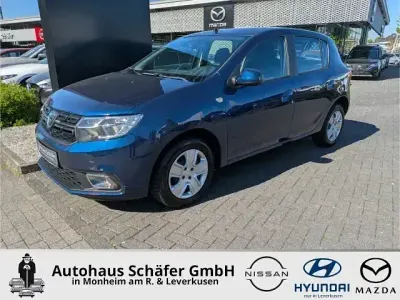 Usata Dacia Sandero Comfort 73 CV (53 kW) 2019 Blu Berlina