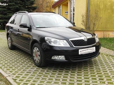 Gebraucht Skoda Octavia Family 105 PS (77 kW) 2011 Schwarz Kombi