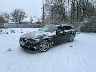 Schwarz Gebraucht 2018 BMW 530 Luxury Line Kombi | 25.999 € (Fairer Preis)