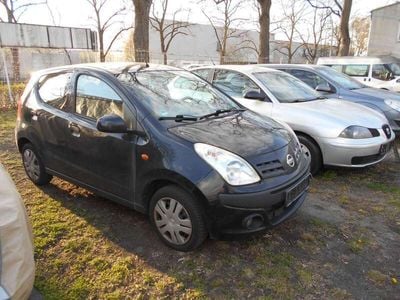 Nissan Pixo