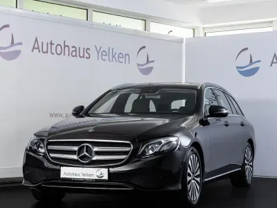 Second-hand Mercedes E200 184 CP (135 kW) 2018 Negru Berlinǎ