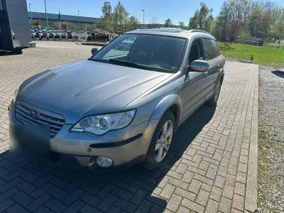 Używany Subaru Outback 165 KM (121 kW) 2006 Szary Kombi