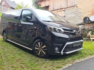 Gebraucht Toyota Proace Executive 177 PS (130 kW) 2021 Schwarz Van / Kleinbus
