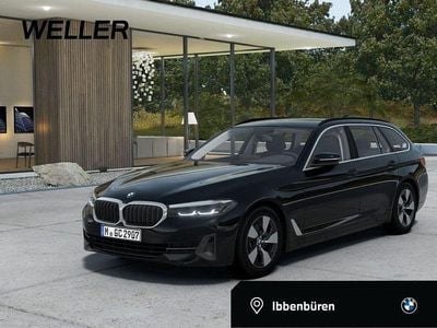 Black sapphire (schwarz) Gebraucht 2022 BMW 520 Comfort Edition Kombi | 34.950 € (Fairer Preis)