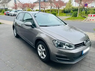 Gebraucht VW Golf VII 105 PS (77 kW) 2013 Grau Kleinwagen