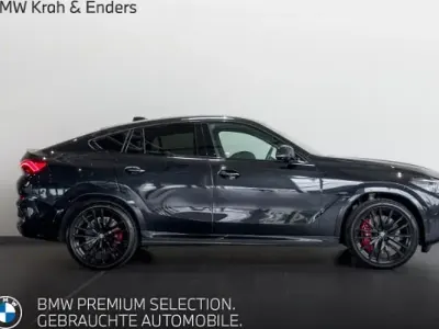 Gebraucht BMW X6 M50 Sport Line 530 PS (389 kW) 2023 Schwarz SUV