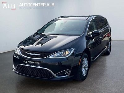 Gebraucht Chrysler Pacifica 291 PS (214 kW) 2016 Schwarz Van / Kleinbus