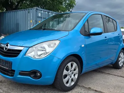 Gebraucht Opel Agila Edition 86 PS (63 kW) 2009 Blau Kleinwagen
