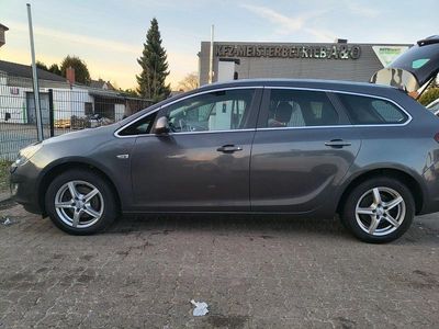 Gebraucht Opel Astra 2011 Grau Kleinwagen