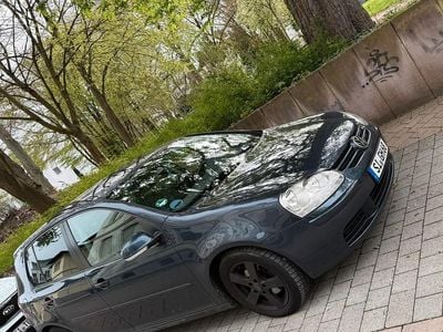 Usata VW Golf IV 140 CV (102 kW) 2005 Blu Berlina