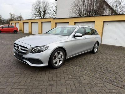 Gebraucht Mercedes E220 194 PS (142 kW) 2018 Silber Kombi