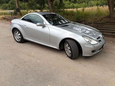 Usata Mercedes SLK200 163 CV (119 kW) 2007 Grigio Cabrio