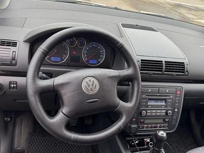 Gebraucht VW Sharan Comfortline 140 PS (102 kW) 2010 Grau Van / Kleinbus