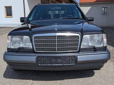 Gebraucht Mercedes E320 220 PS (161 kW) 1995 Schwarz Kombi