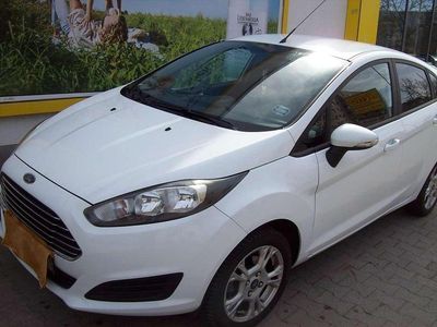 Gebraucht Ford Fiesta SYNC Edition 101 PS (74 kW) 2014 Weiß Kleinwagen