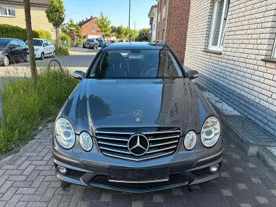 Gebraucht Mercedes E280 Avantgarde 190 PS (139 kW) 2006 Grau Kombi