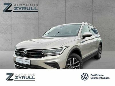 Gebraucht VW Tiguan Life 150 PS (110 kW) 2024 Silber SUV