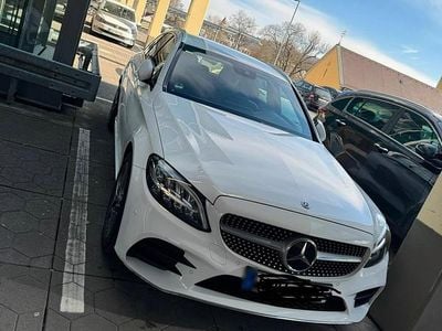 Gebraucht Mercedes C220 AMG 194 PS (142 kW) 2019 Weiß Kombi