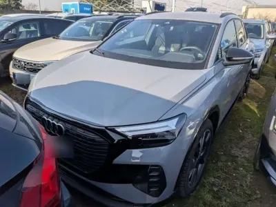 Gebraucht Audi Q4 e-tron Advanced 125 kW (170 PS) 2022 Kieselgrau SUV