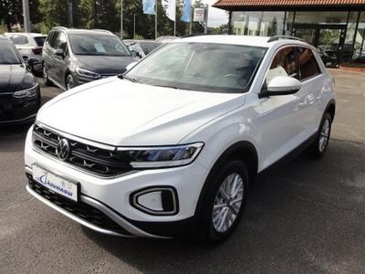 Second-hand VW T-Roc Life 110 CP (80 kW) 2023 Alb SUV