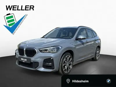 Gebraucht BMW X1 M Sport 220 PS (161 kW) 2022 Storm bay (grau) SUV