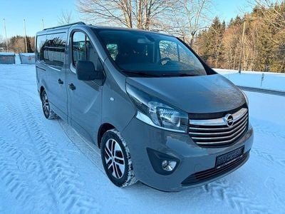 Eisen grau (s) Gebraucht 2018 Opel Vivaro Van / Kleinbus | 14.950 € (Etwas zu teuer)