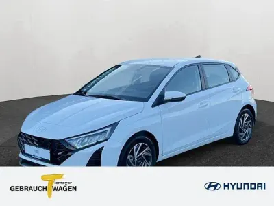 Gebraucht Hyundai i20 Comfort 101 PS (74 kW) 2025 Weiss Kleinwagen