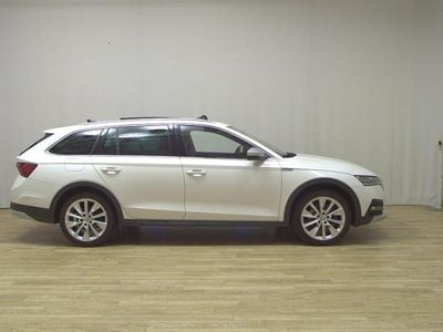 Usata Skoda Octavia 200 CV (147 kW) 2022 Bianco Station wagon