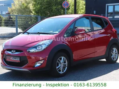 Gebraucht Hyundai ix20 125 PS (91 kW) 2015 Rot Kleinwagen