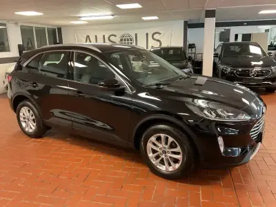 Gebraucht Ford Kuga Titanium 120 PS (88 kW) 2021 Schwarz SUV