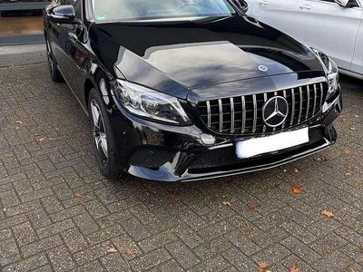 Schwarz Gebraucht 2020 Mercedes C300e Limousine | 26.850 € (Fairer Preis)
