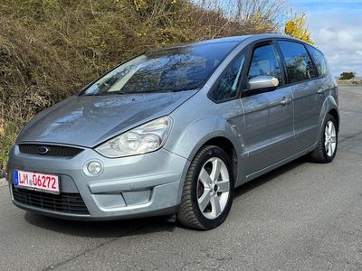 Gebraucht Ford S-MAX Titanium 145 PS (106 kW) 2009 Silber Van / Kleinbus