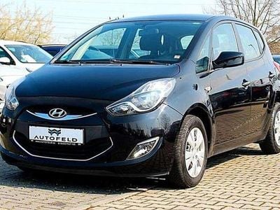 Gebraucht Hyundai i10 90 PS (66 kW) 2012 Schwarz Kleinwagen