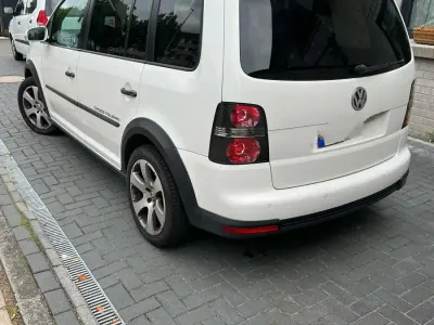 Gebraucht VW Touran Cross 170 PS (125 kW) 2009 Weiß Van / Kleinbus