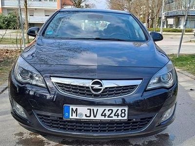 Gebraucht Opel Astra Sport 140 PS (102 kW) 2010 Schwarz Limousine