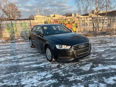 Gebraucht Audi A3 Attraction 130 PS (95 kW) 2013 Schwarz Kleinwagen