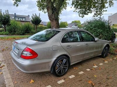 Mercedes E220