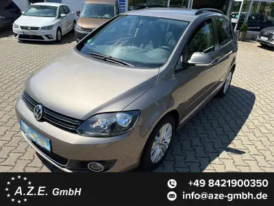 Gebraucht VW Golf VII Life 122 PS (89 kW) 2013 Kaschmirbraunmet. Limousine