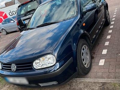 Gebraucht VW Golf IV 101 PS (74 kW) 2001 Blau Kleinwagen