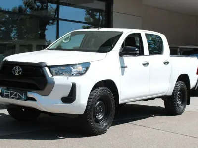 Gebraucht Toyota HiLux 150 PS (110 kW) 2021 Weiß Pickup