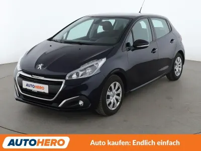 Gebraucht Peugeot 208 Active 83 PS (61 kW) 2018 Blau Kleinwagen