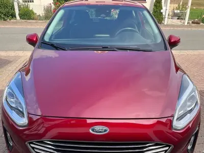 Gebraucht Ford Fiesta Titanium 101 PS (74 kW) 2018 Rot Kleinwagen